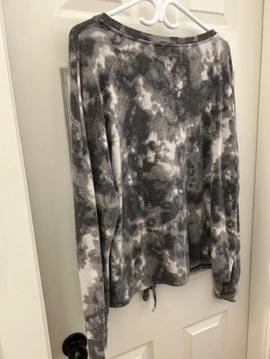 George Camo Pattern Pullover - Picture 7 of 7